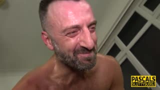 Bundet og kneblet fyldig underdanig milf