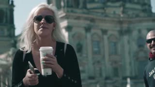 Kate Truu egész napot fanjával tölti Berlin körül