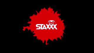 Old grandma gets her wet pussy slammed hard on the couch