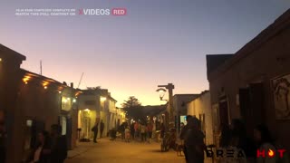 Гаряча брюнетка з дредами діптрот мінет і трах у пустелі Атакама публічно