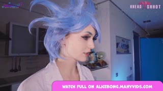 Chicas teen 18+ en cosplay de Rick y Morty se meten en juego anal lésbico salvaje con Alicebong y Sia Siberia
