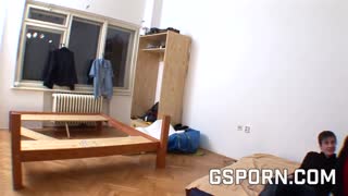 Tawaran penasaran: remaja Ceko amatir 18+ tawar-menawar dhuwit