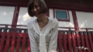 Ana Kozue's Cute Smile Shines on a Steamy Hot Spring Car Trip