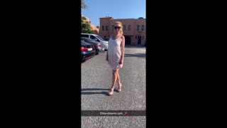 Hey, nahuli ang naughty flashing snaps sa wild sex challenge sa beach