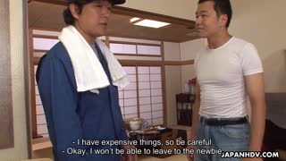 日本上班族小泉之乃美无码深喉吞巨屌狂吸