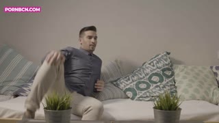 Похотливая зрелая получает АНАЛ от молодого 18+ механика новичка