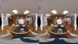 Студентки Белла, Дженна та Сера смокчуть член професора у VR