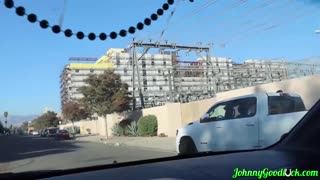 Hajde, Lily Glee, pokupimo se za vanjsko POV jebanje s Johnny Goodluckom.