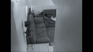 Msichana mweusi 18+ anakabiliwa na action kali katika video ya nyumbani