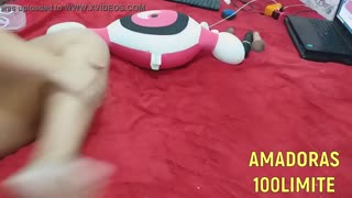 एमेच्योर 18 साल की लड़की का 139सेमी बड़ी गांड क्लोजअप में