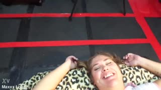 Rubey Reyes πρώτο πορνό facial στο Maxxx Loadz ερασιτεχνικό hardcore