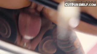 М'яка красуня чи жорстка сучка? Канела Скін отримує жорстко в спортзалі!