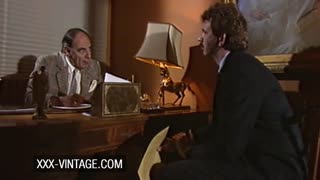 Nevěrná Helena Mirelli hraje ve vzrušujícím vintage trojici