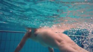 水下遭遇 - 水域环境浸没性爱视频