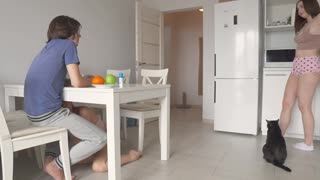 Milujem tento horúci trojka s dvoma roztomilými dievčatami