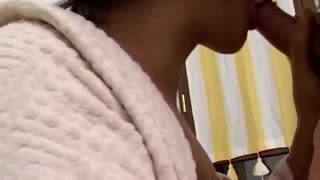 ഹേയ്, ഈ മിൽഫ് സ്ലട്ട് കോക്ക് ചൂഷണം ചെയ്യുന്നത് കാണണോ പിന്നെ പൗണ്ടിംഗ്?