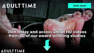 Emily Willis, Kira Noir i Seth Gamble trójka