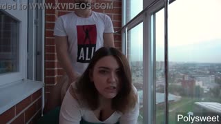 Intenzivno balkonsko dejanje s Polysweet osupne sosede