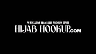 Storbrystet sykepleier Ratched stripper uniform for å støte pasient hardt på doktorens bord