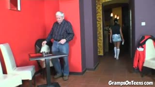 teen 18+ barmaid screws oldie in reverse on public shift