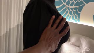 Kukold könyörög felesége Kim durva análbaszásáért angol POV-ban