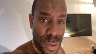 Cuck tigger om kona Kims grove analdunking i engelsk POV