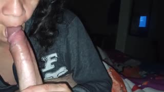 تبيت في مكان وتتسلل لتمص زبي 😈🍆💦