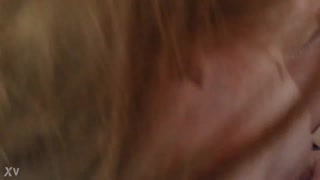 ਬਸਟੀ ਰੈਡਹੈੱਡ ਮਿਲਫ਼ ਲੰਡ ਚੂਸਦੀ ਹੈ