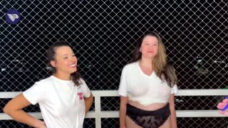 Yo, cattura Espuleta & Bella Mantovani in un caldo quiz lesbico su Himeros Games Ep2 😘