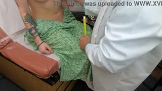 Scarlett Johnson merész orvosi mellkonzultáció 1. rész