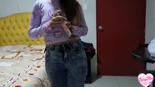 Эй, Курьер, Хочешь Оплату Моей Тесной Жопой? Я Даже Проглотила Каждую Каплю!