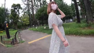 Mask De Real Amateur: Mrembo wa miaka 19 F-Cup mzuri wa kwanza shooting