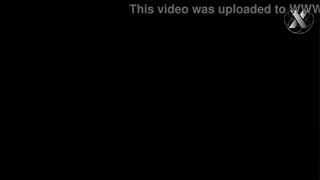 كاندي تتعامل مع زبين كبيرين في ثلاثي مص عميق!