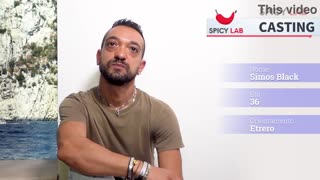 Iso kyrpä kaveri kokeilee onneaan ensimmäisessä pornossa casting-haastattelussa