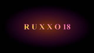 Intenzivní setkání s touto tlustou bujnou kráskou, která polyká všechno.