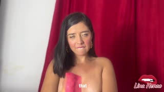 JOI - момиче влиза в стаята и разговаря с мен, наслаждавайки се на изтичащото мляко