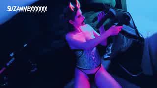 Suzanne's blonde big ass massage hides naughty secrets