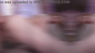 دبلی پتلی لڑکی گیندوں والے ڈبل penetration سے گانڈ گہرائی تک برداشت