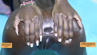 Ebony amatööri intiimissä anaali lusikointi sessiossa, tiukka perä ja cumshot