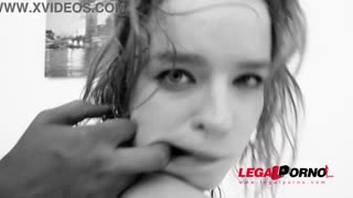 Alexa Flexy muuttuu pissajuova-slutiksi ekstremissä anaalisessa kohtauksessa SZ2188