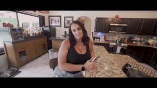 熟女教师帕里斯奈特骑乘内射教学生牛仔式深层性爱课程