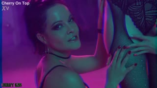 哇，新年疯狂女同群交派对你信吗？