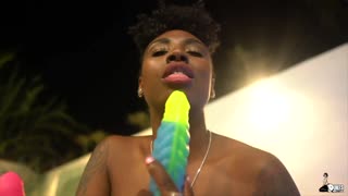 Dukes Dollz : Compilation twerk gros cul et booty énorme