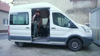 Incrível! Vênus em chamas em frenesi anal interracial 7on1 com DAP e boqueiras!