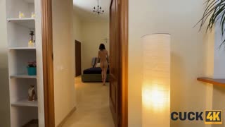 Torej, prvič smo poskusili trojko, a je popolnoma propadla v spalnici