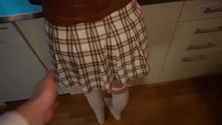 LilyKoti tarjoaa eeppisen suihinoton, rintapanoituksen ja ottaa kuuman sisäsiemennysksen tiukkaan pilluunsa