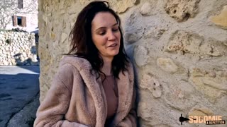 കറ്റലേയ, സെക്സി സെയിൽസ് അസിസ്റ്റന്റ്, ഒരു നോട്ടി അനൽ രഹസ്യം മറച്ചുവെക്കുന്നു