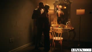 مهارات مص الزب ولحس طيز فكسن تشيري تواجه تحديها 😈👅