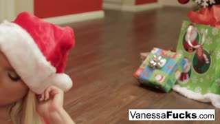 வனெஸா கேஜ் சா�ந்தா இறுக்கமான ஈர புண்டையில் ஆழமா கடினமாக ஓத்தல்