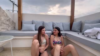 Kan ikke tro vi fingret hverandre til orgasme på taket 😱💦👭